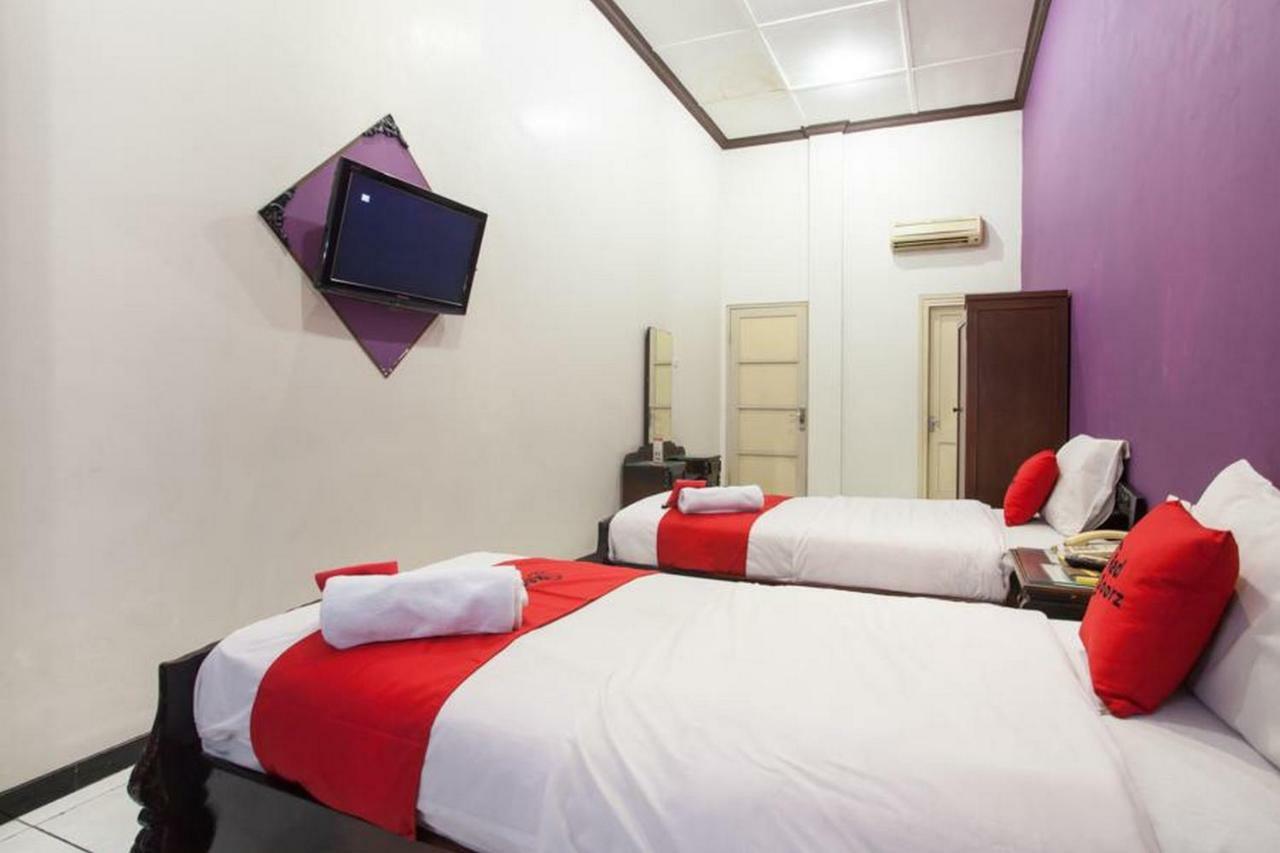 Hotel Reddoorz @ Urip Sumoharjo Surabaja Exteriér fotografie
